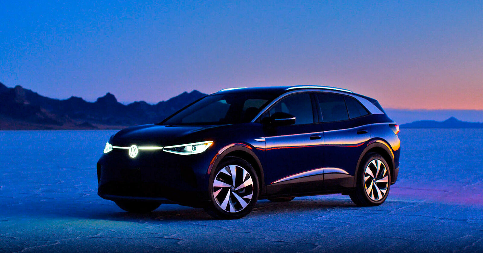 新しい「ID.」モデルが、ライトストリップを介して車両の乗員と通信
